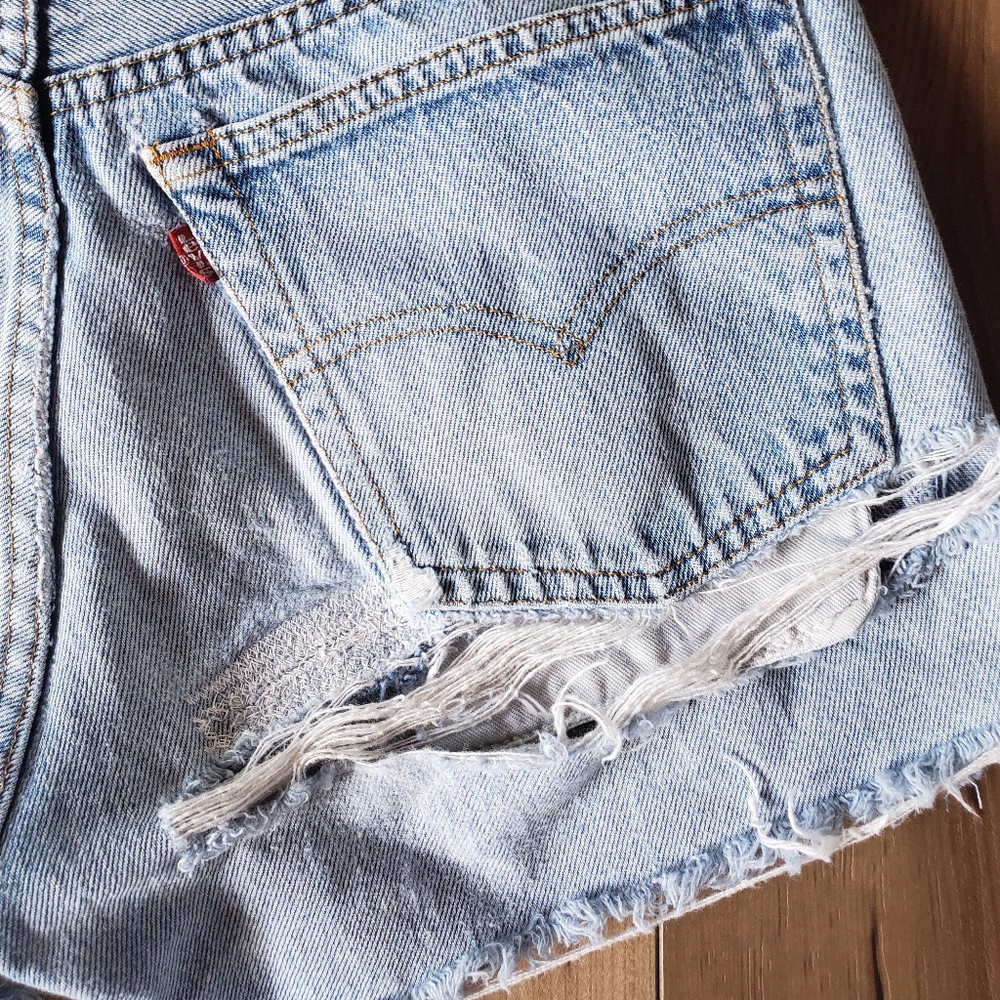 AMAZING VINTAGE LEVI'S SHORTS - Picture 15 of 16